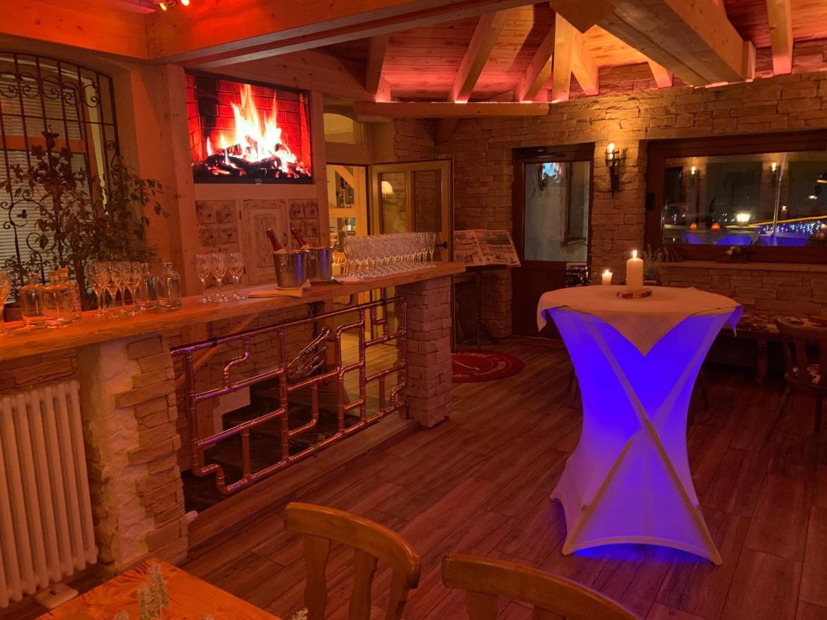 Hotel Alpenhof Markneukirchen Luaran gambar