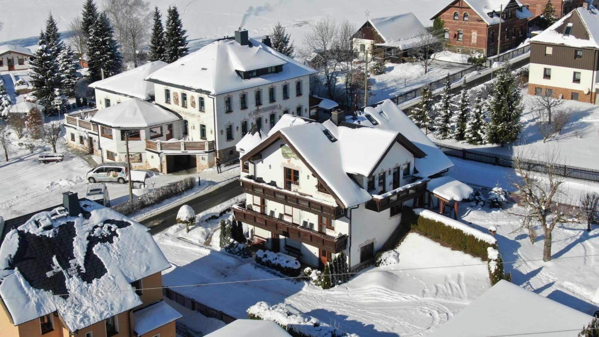 Hotel Alpenhof Markneukirchen Luaran gambar