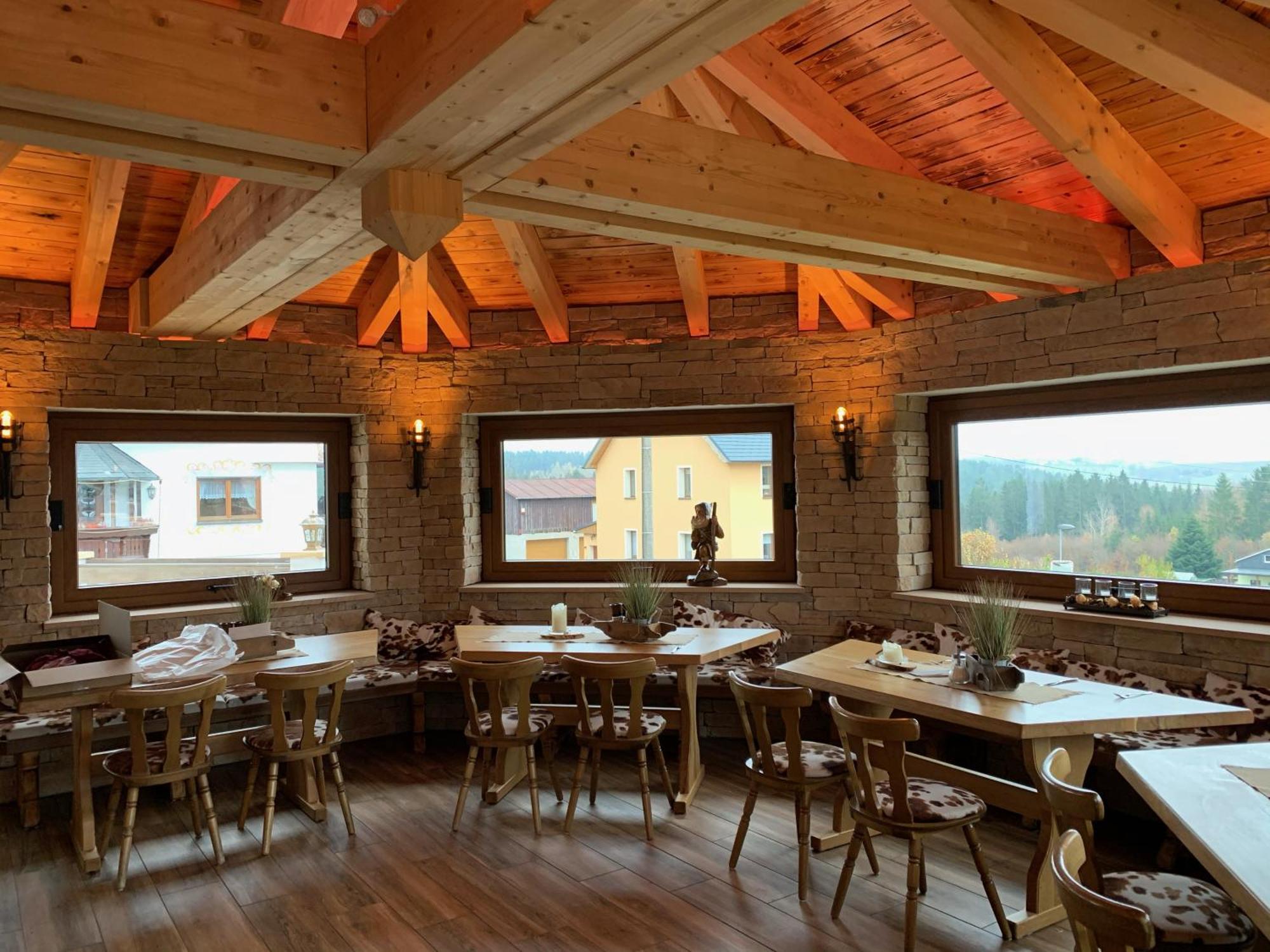 Hotel Alpenhof Markneukirchen Luaran gambar