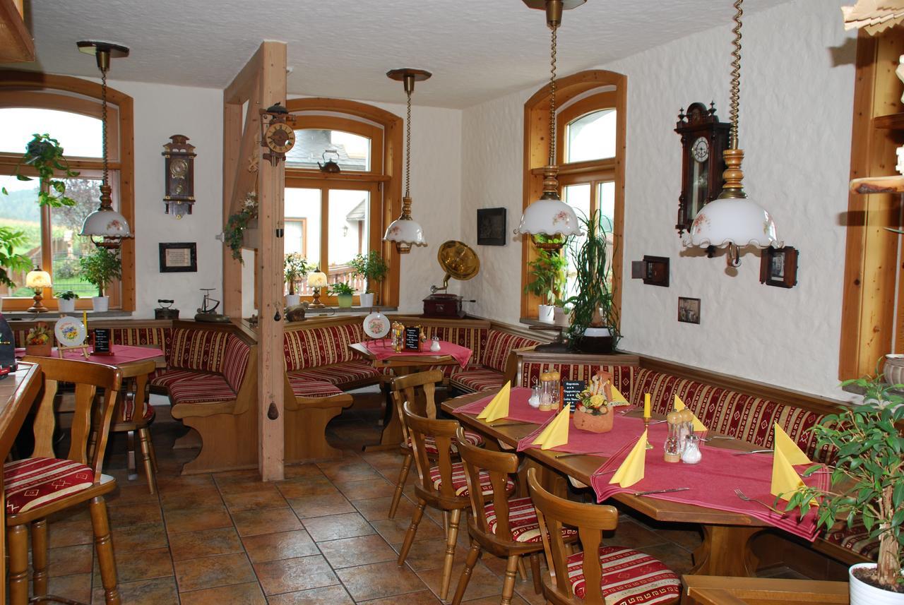 Hotel Alpenhof Markneukirchen Luaran gambar
