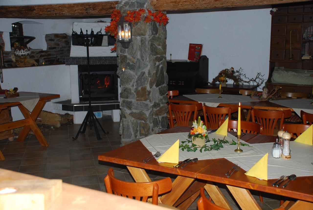 Hotel Alpenhof Markneukirchen Luaran gambar