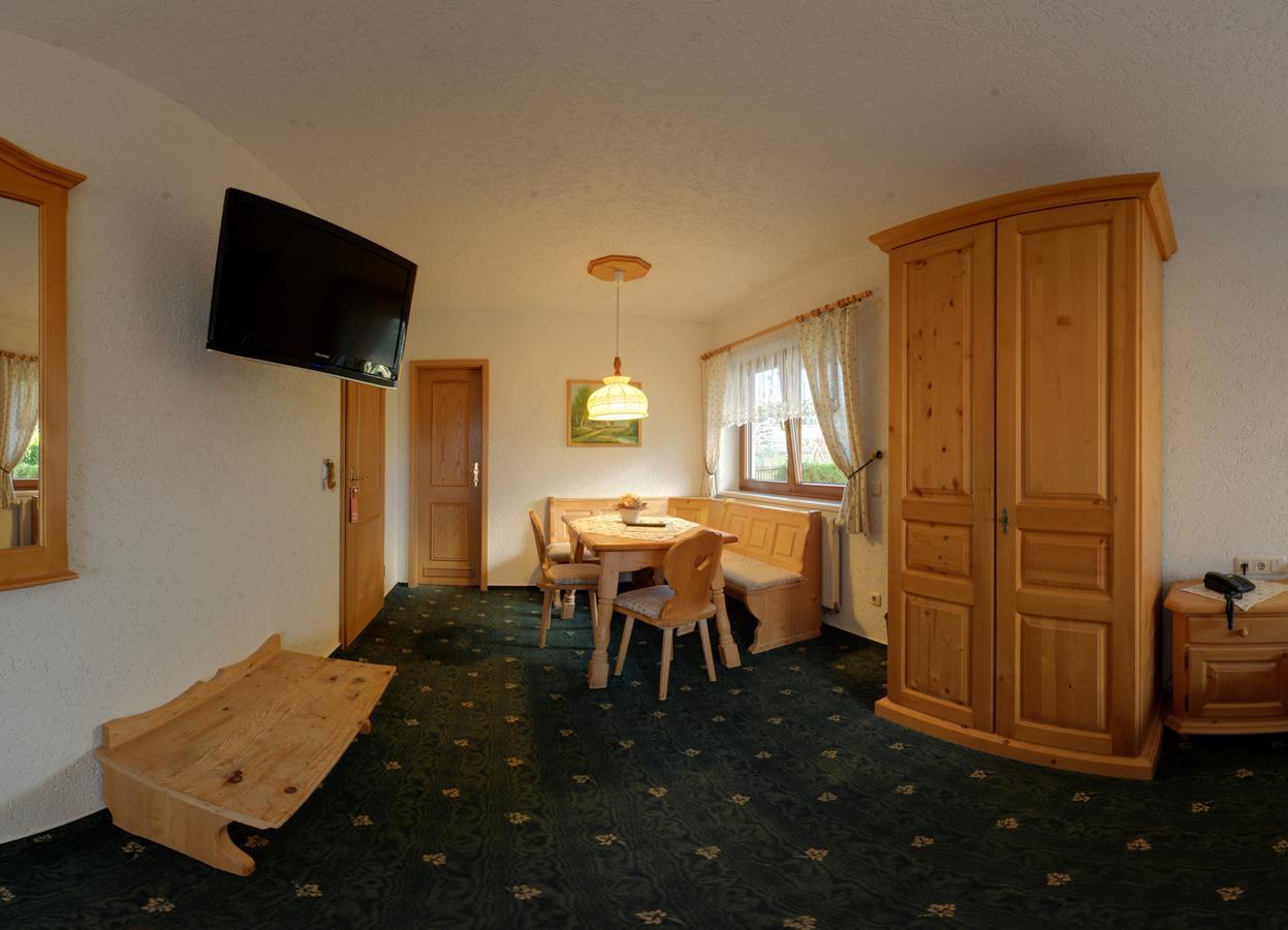 Hotel Alpenhof Markneukirchen Luaran gambar