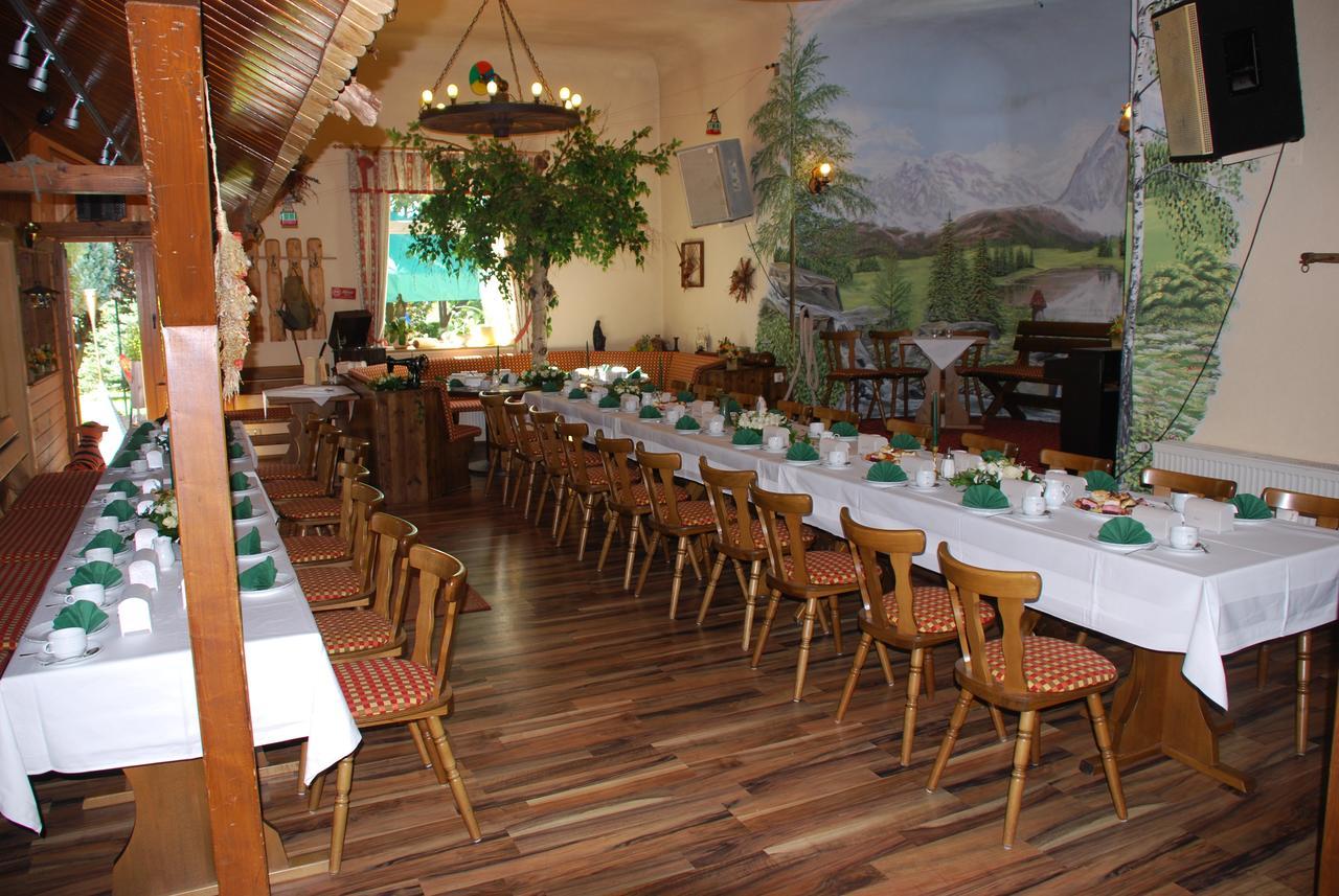 Hotel Alpenhof Markneukirchen Luaran gambar