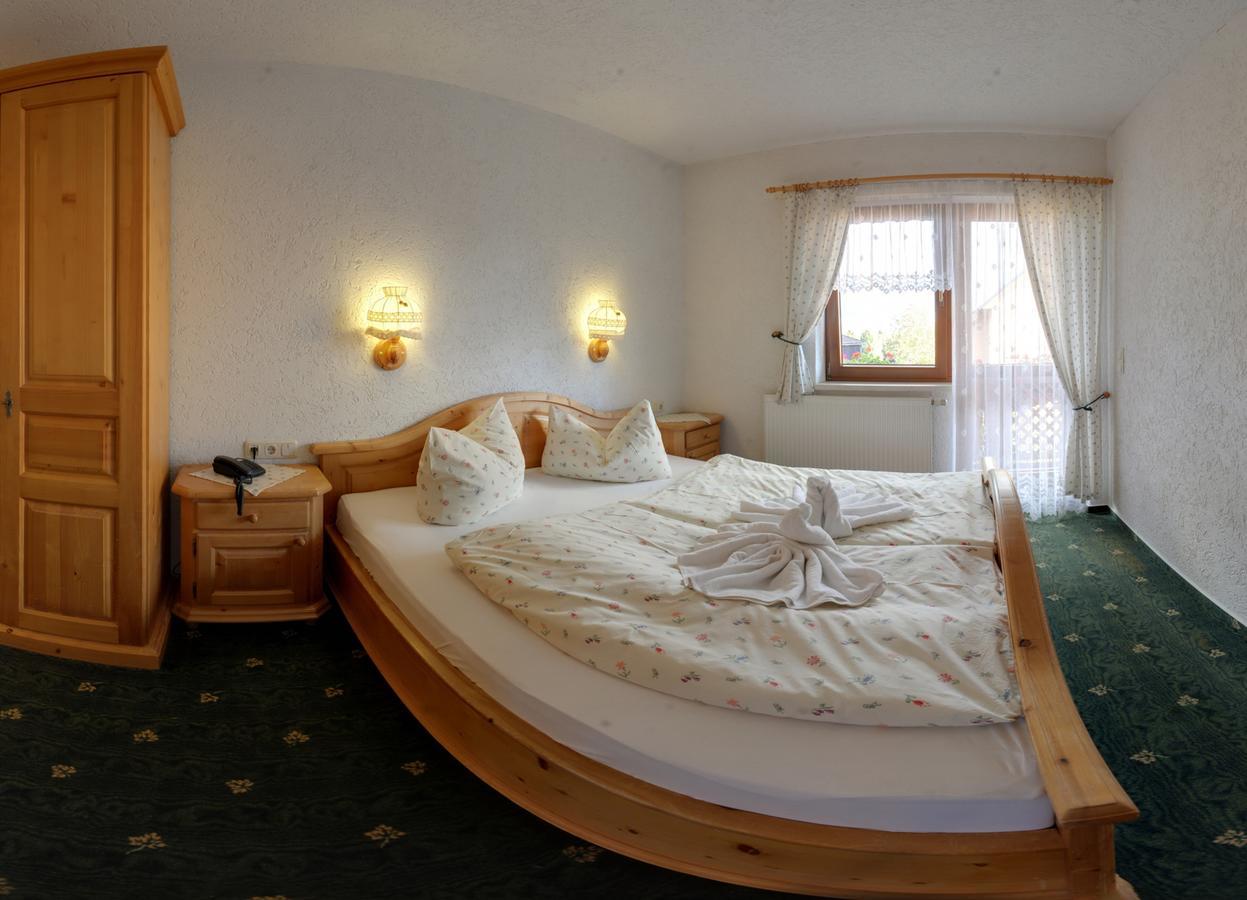 Hotel Alpenhof Markneukirchen Luaran gambar